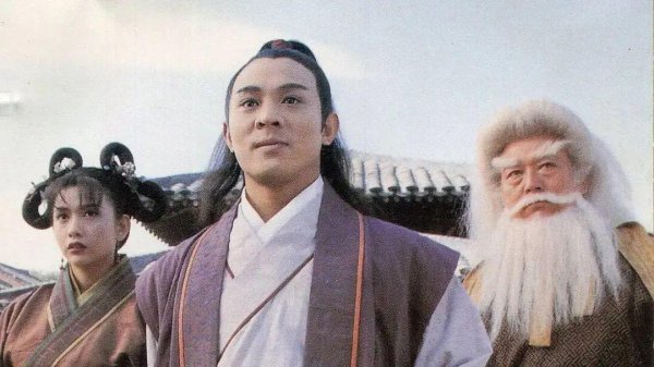 瑞和网  李连杰回应《倚天屠龙记》为何没续集：我和向太是老板，亏得一塌糊涂，没钱拍了