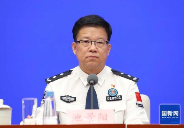 好牛配资 近5年来全国公安机关和移民管理机构抓获“蛇头”5.58万人